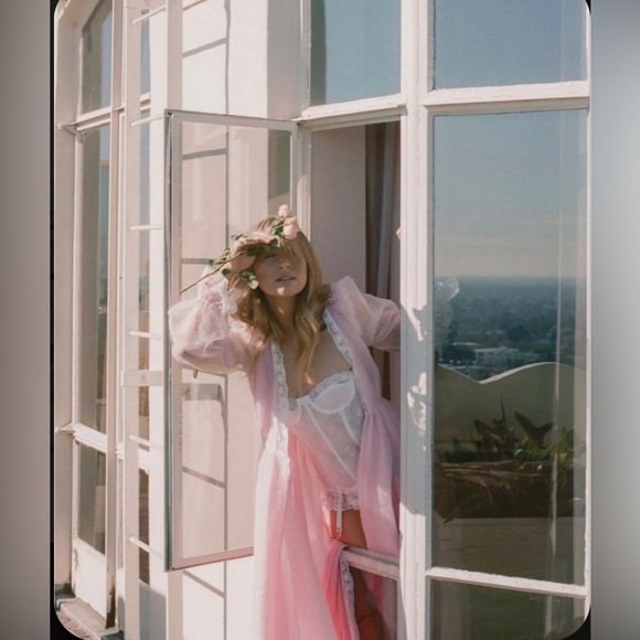 Rare Find! Merry Widow 32 A - Carnival Lace Bustier Has Underwire - Picture 5 of 7